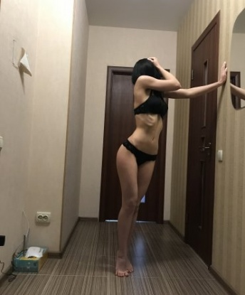 Мои нежные руки и опытное тело сведут тебя с ума. Я настоящая профессионалка, которая знает, как доставить настоящее наслаждение. У меня есть много возможностей, чтобы удовлетворить все твои желания и фантазии. Я могу предложить тебе различные эротические услуги, которые оставят тебя без слов. Фото в моем арсенале, чтобы ты мог увидеть, насколько сексуальна и привлекательна я. Мои клиенты остаются в восторге и выбирают только меня для своих сексуальных приключений. Живу в самом сердце Москвы, Москва - город встреч и возможностей. Встречайся со мной, и ты поймешь, что я - лучший выбор для настоящего удовольствия. 🔥💋 Лиана
